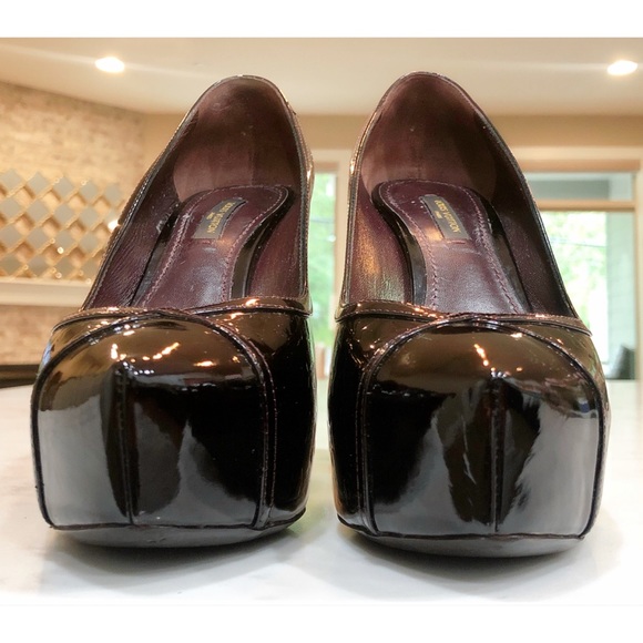 💕Authentic Louis Vuitton Black Monogram Vernis Tamara Pump💕 - Picture 5 of 15
